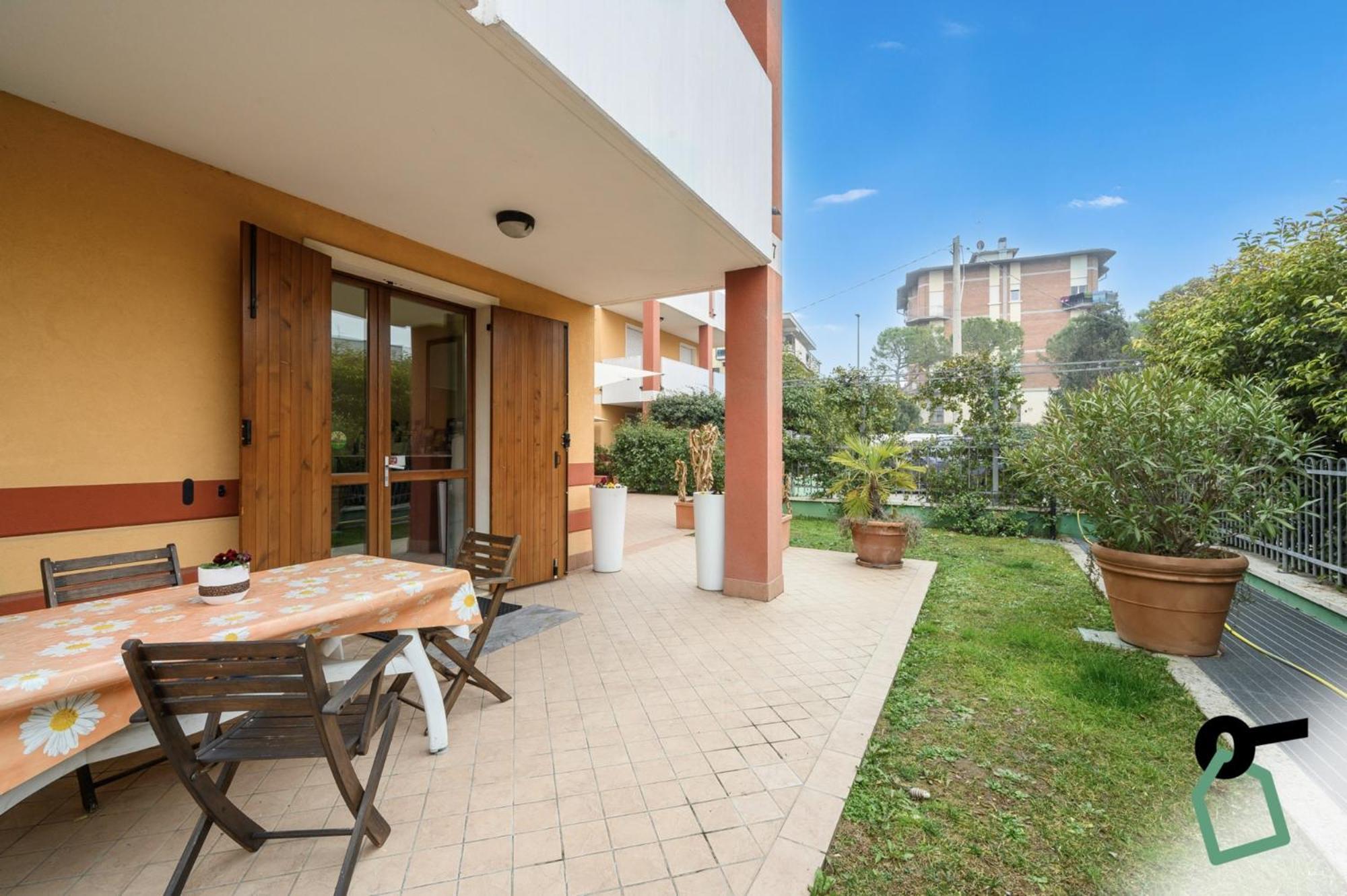 Hotiday Residence Garda Peschiera del Garda Bagian luar foto
